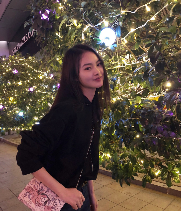 刘雯钟楚曦何穗,大表姐刘雯永州祁阳人