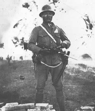 二战意大利冲锋枪和德国冲锋枪,二战最优秀的冲锋枪十大排名