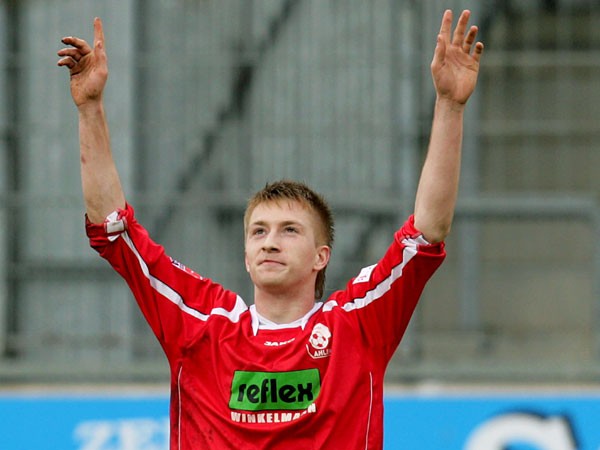 鲜衣怒马少年时，那年他们才十八如今已然退役，向逝去的青春致敬