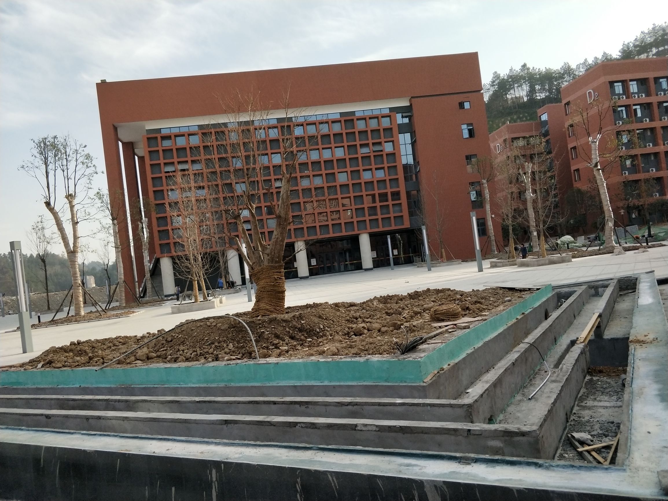 十堰市高级职业学校计算机教室,十堰郧阳区新学校