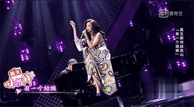 48岁的莫文蔚仍然美丽动人,一代人的女神莫文蔚仍然如此迷人