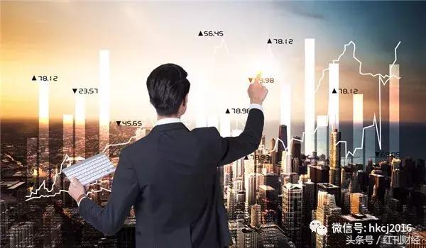 公募基金洗礼重回价值投资 (公募基金抱团赛道股一地鸡毛)