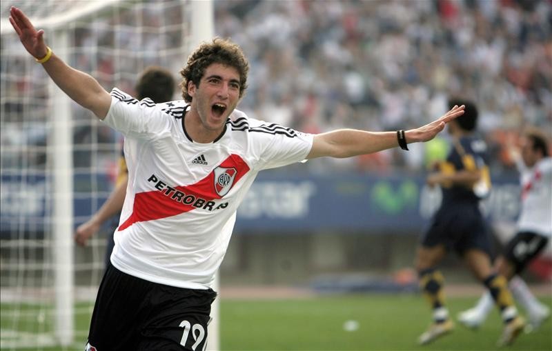 鲜衣怒马少年时，那年他们才十八如今已然退役，向逝去的青春致敬