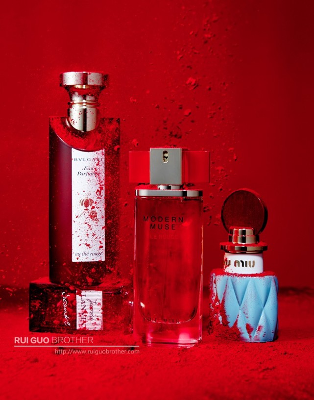 赵丽颖新年红色蝴蝶结造型,露背裙赵丽颖热巴刘诗诗