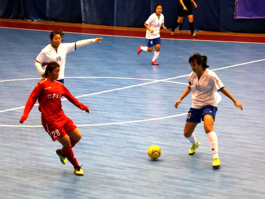 专访全国大学生女子五人制足球锦标赛监督国际级裁判王景东老师