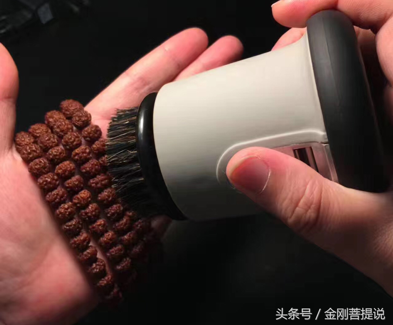 金刚菩提和核桃用什么刷子,刷金刚核桃哪种刷子最好