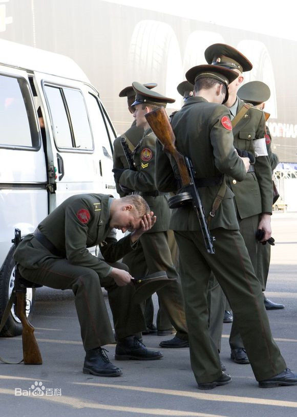 二战意大利冲锋枪和德国冲锋枪,二战最优秀的冲锋枪十大排名