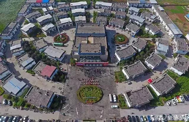 娲涢槼瀛熸触鏈夊悕鐨勯晣,娲涢槼瀛熸触鍙ら晣