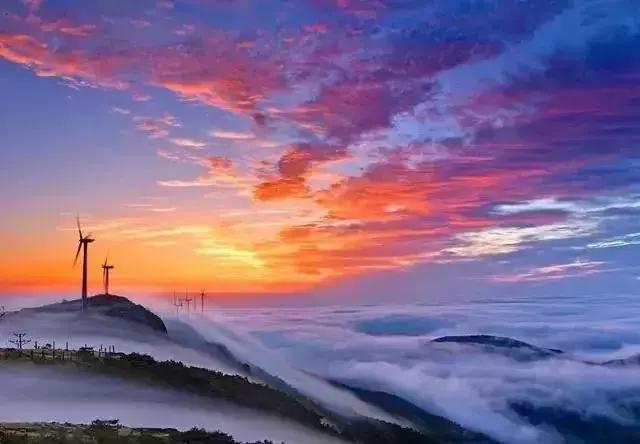 新年第一天去海边看日出,去海边看日出拍的照片