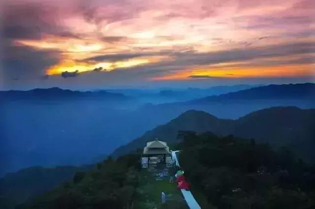 新年第一天去海边看日出,去海边看日出拍的照片