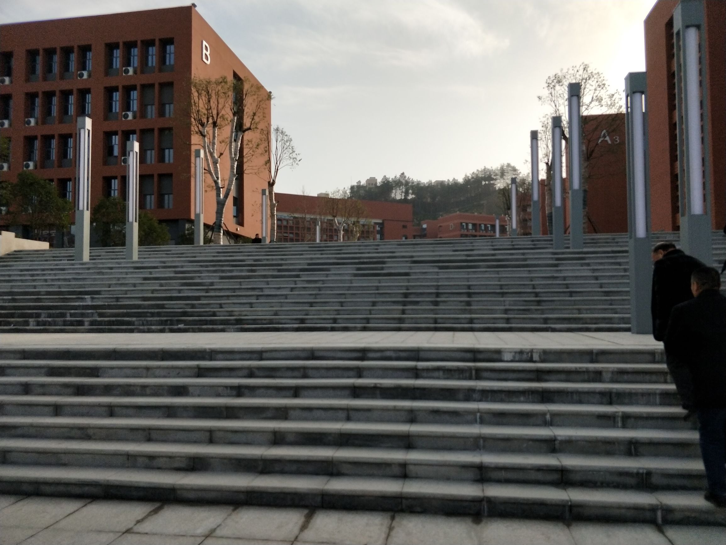 十堰市高级职业学校计算机教室,十堰郧阳区新学校