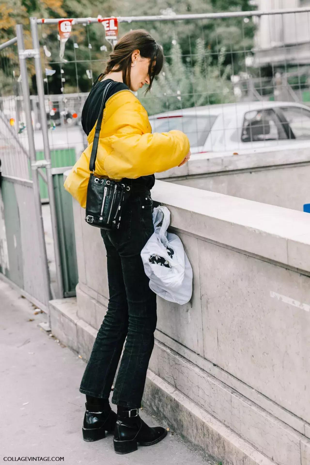 卫衣款羽绒服搭什么裤子,羽绒服卫衣冬季搭配保暖时髦