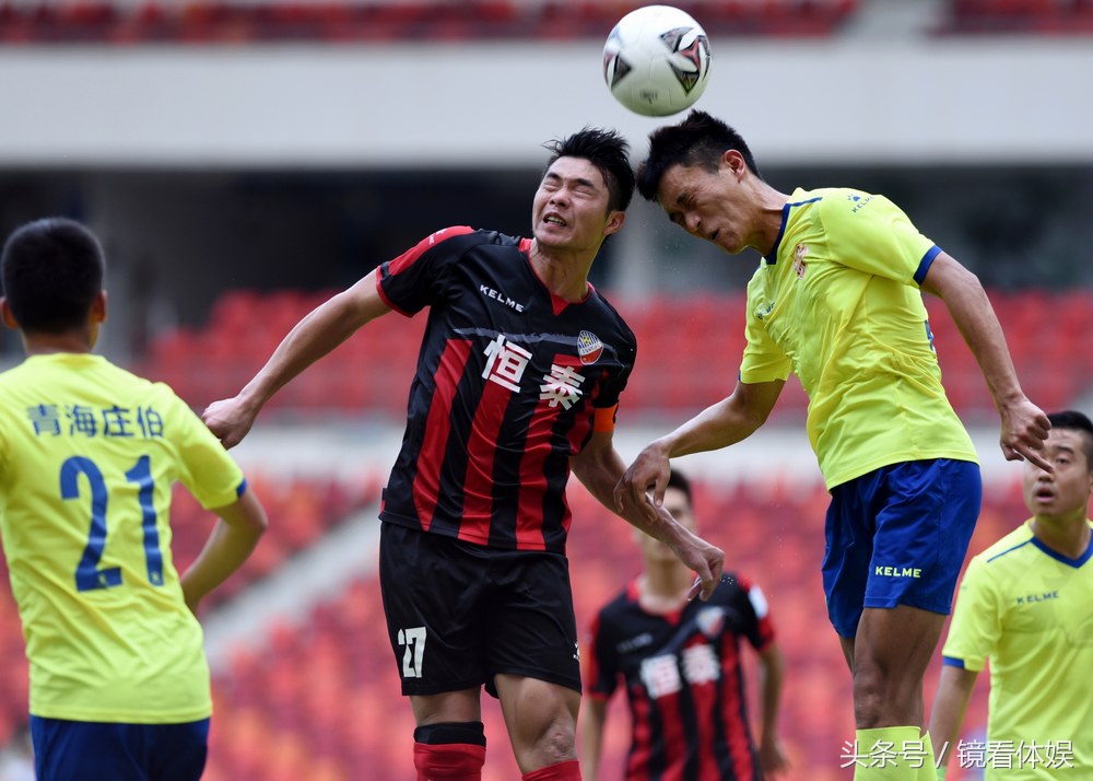 2017镜看体娱与佛山体育的50瞬间｜与巴萨球员偶遇与草根球星并肩