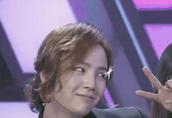 卡地亚镶钻后手表为什么那么便宜,朋友买了个新手表