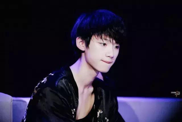 tf家族二代谁的偶像是王俊凯,tfboys的队长和王俊凯是什么关系