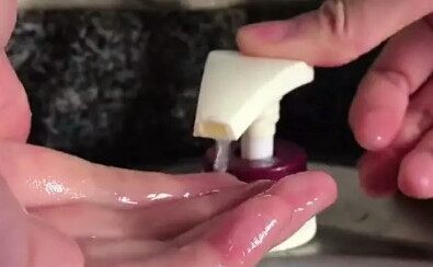 水槽上的小洞是什么,水槽里面的小洞