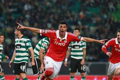 足球盘口分析：葡超焦点战-机构诱下盘本菲卡主胜1月2日