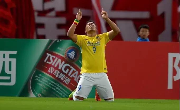 r马中超首秀,中超外援吃美食