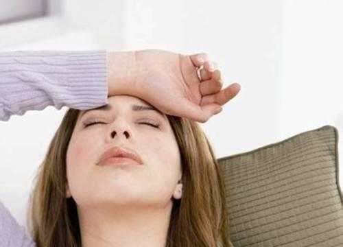 女性关注！一旦身体出现这7个征兆，就在暗示：你要提前闭经了！