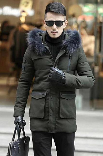 穿上这服装回家，连老同学都认不出我了，太有型了