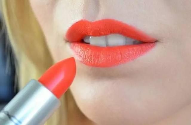 mac细管口红试色,mac口红色号中文