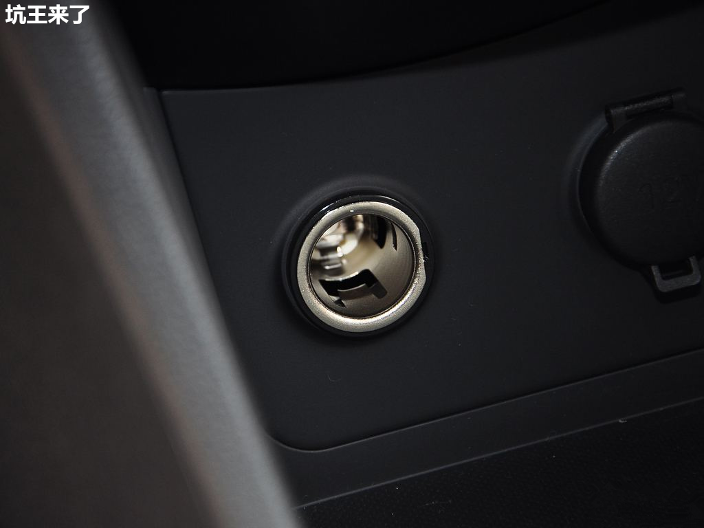 汽车点烟器坏了怎么修北京现代,大众朗逸汽车点烟器坏了怎么修