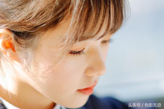 佳能85mmf1.4实图及报价,佳能85mmf1.8人像测评