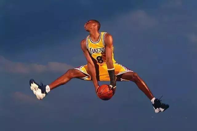 上赛季湖人队9号球员,湖人队历史上穿84号球衣的球员