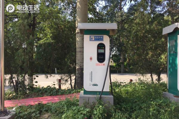 石京龙滑雪场滑雪视频,石京龙滑雪场提供的装备