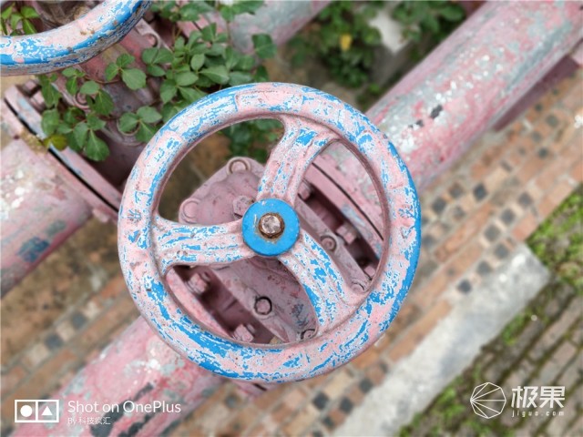 资深极客上手一加5T，顺便给你聊聊它的前世今生