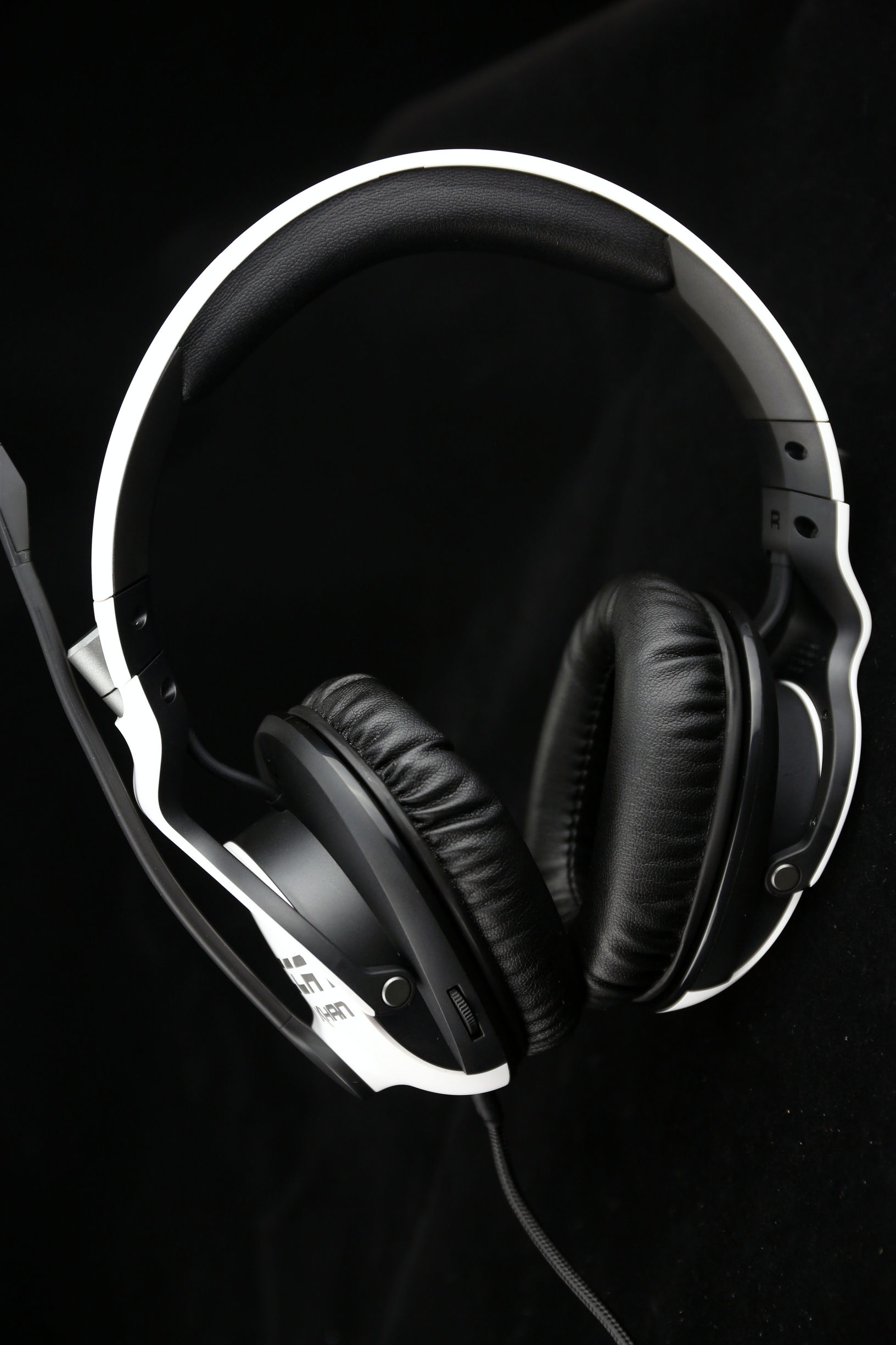 德国人出了一款吃鸡耳机，还有小金标认证！不得不服