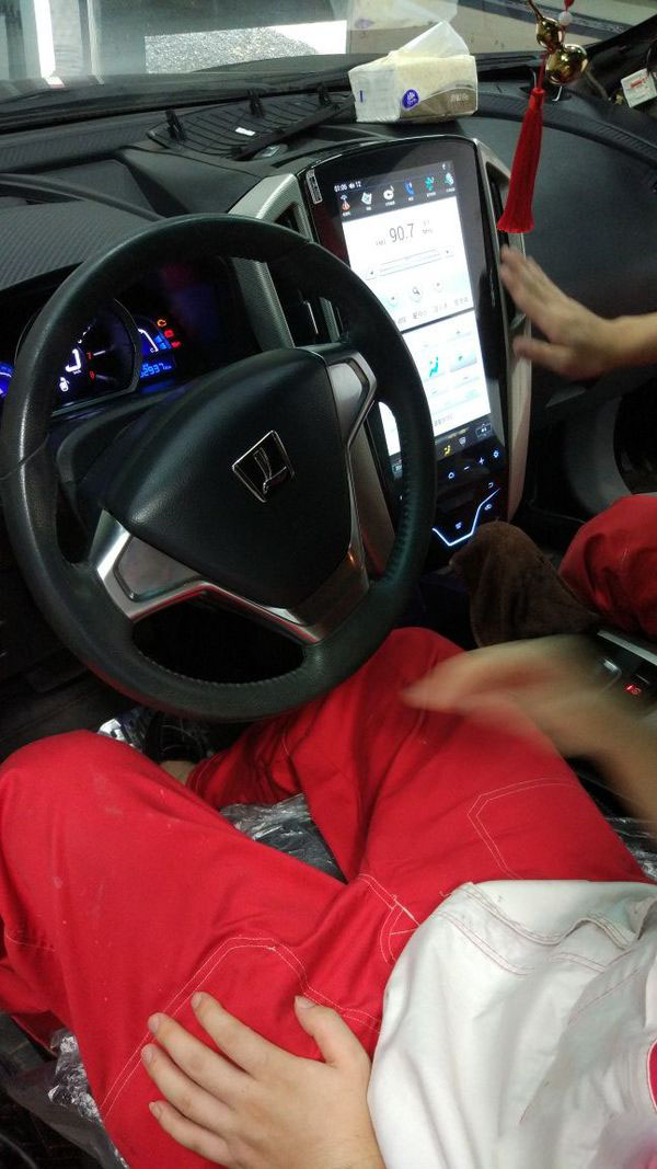 二手车商的噩梦拼接车,二手车商的梦魇白色奥迪a6