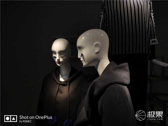 资深极客上手一加5T，顺便给你聊聊它的前世今生