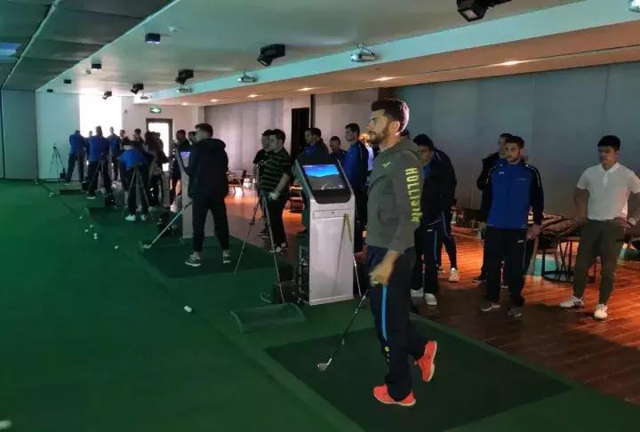 “足球竞技，相拥绿岛”——法国里昂大学代表团访问沈阳城市学院！