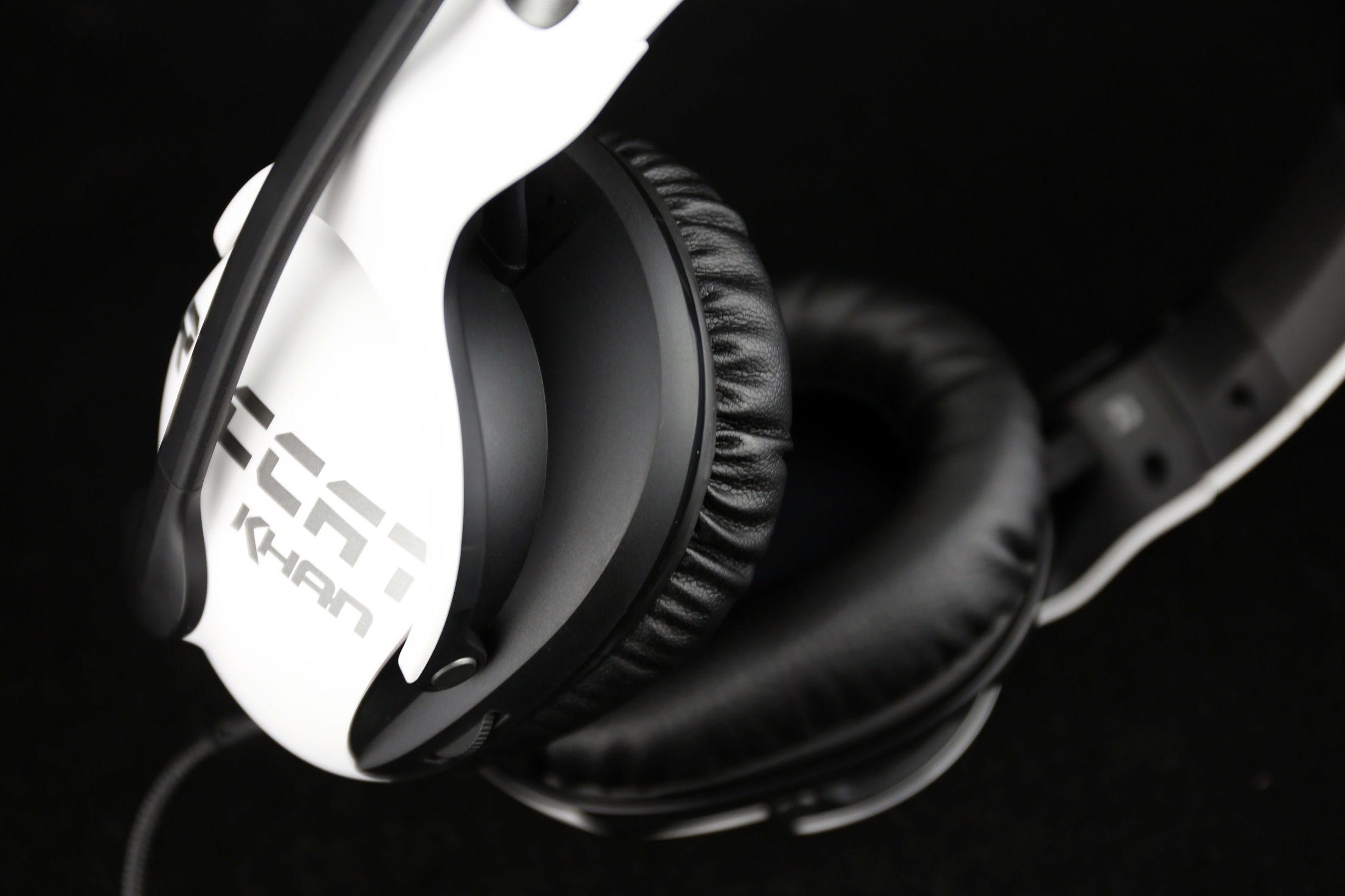 德国人出了一款吃鸡耳机，还有小金标认证！不得不服