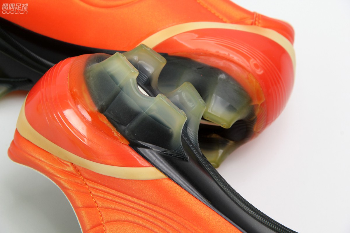 耐克足球鞋各系列特点,耐克各个系列足球鞋特点