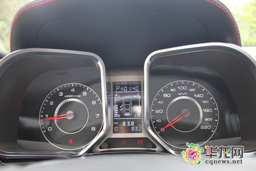 众泰大迈x5试驾视频,众泰大迈x5知县型