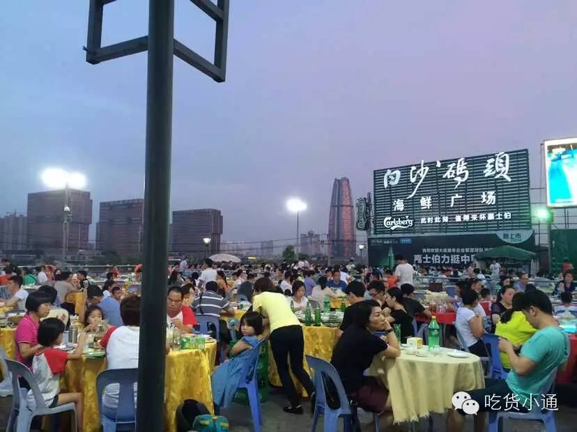 宁波海鲜夜排档一条街象山,又到吃晚餐的时候