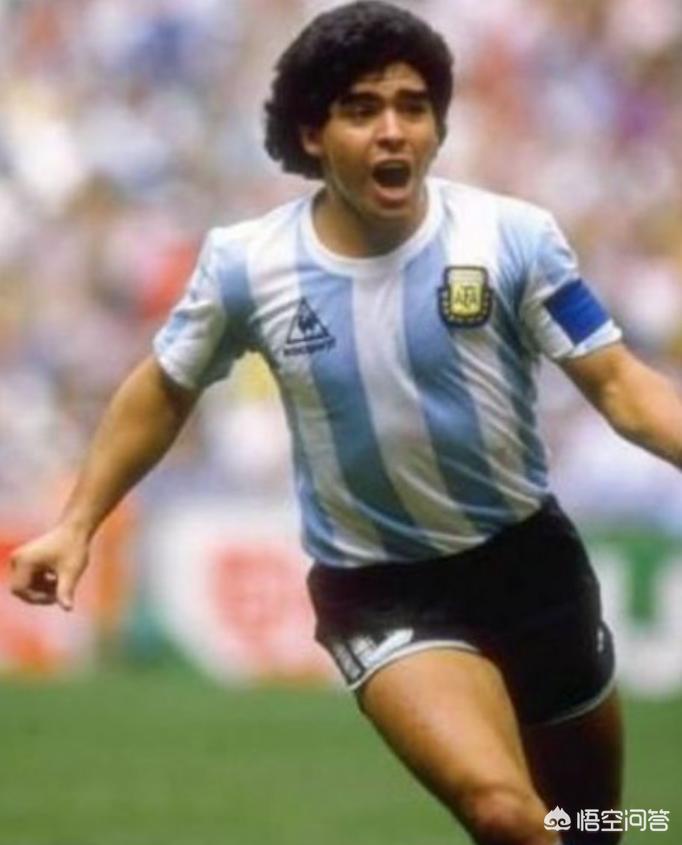 贝利和马纳多拉为什么是球王,世界上只有一个球王