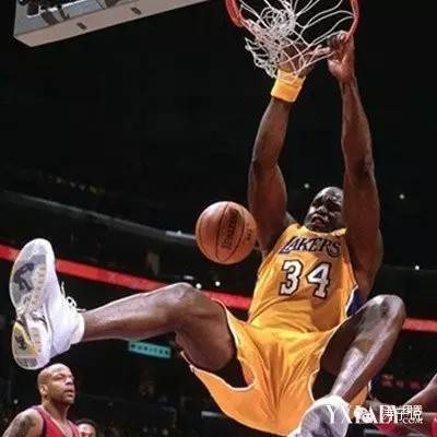 科比和库里谁的历史地位高,库里科比故事