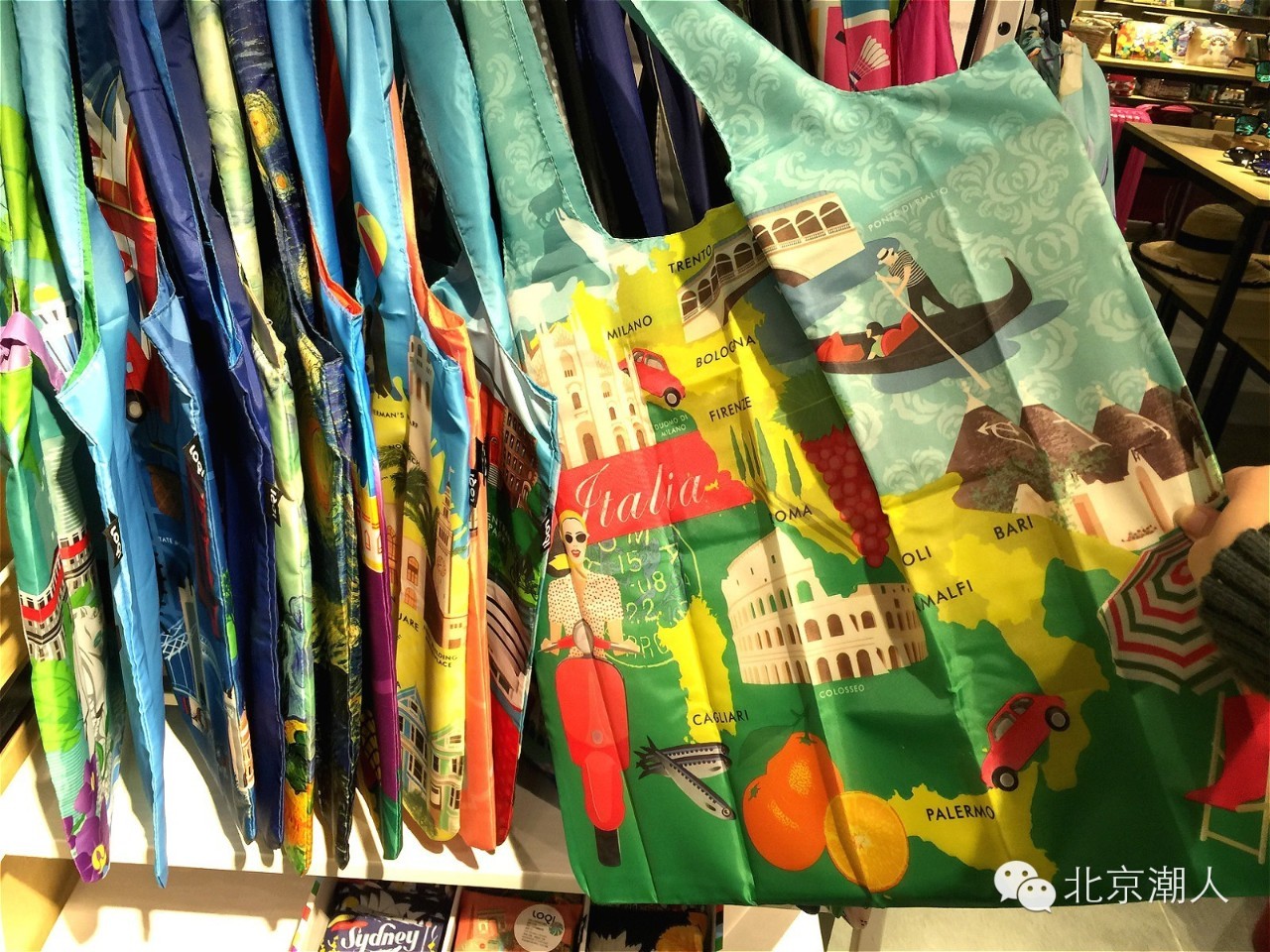 可爱的小书包、环保袋和糖果包，终于找到一个让一家人都能变潮的心水饰品店...