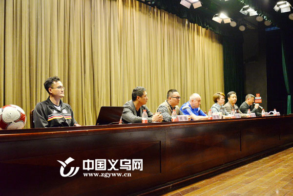 鍥介檯瓒宠仈瓒崇悆绀煎搧,鍥介檯瓒宠仈璧炲姪缁欏鏍＄殑瓒崇悆