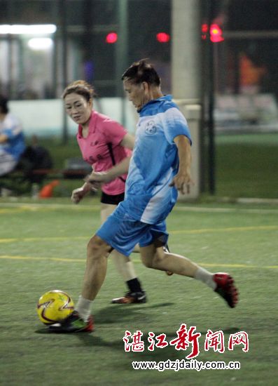 热爱足球的队员,热爱足球队