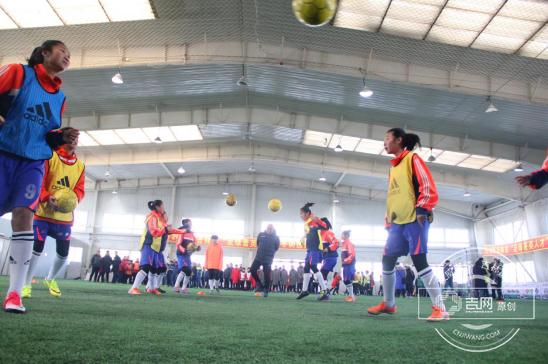 吉林市业余足球招募,吉林市青少年田径训练营