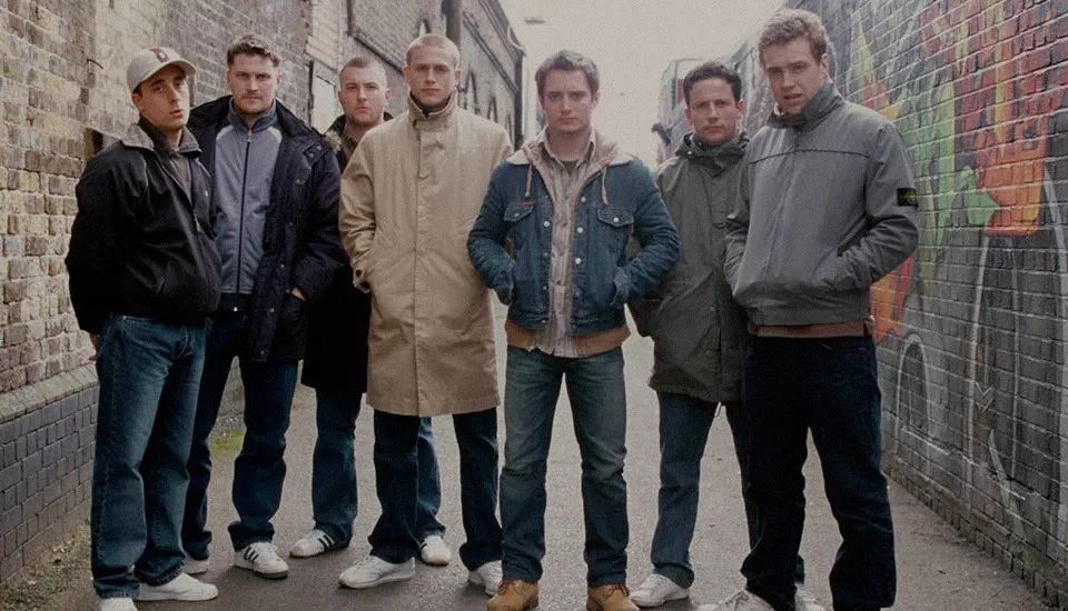 足球衫搭配什么好看,足球衫穿搭