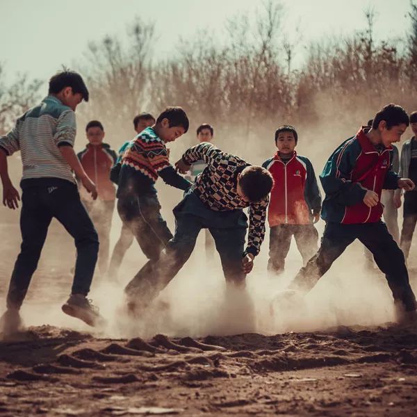 青少年足球成长专项基金,捐款300万足球青训