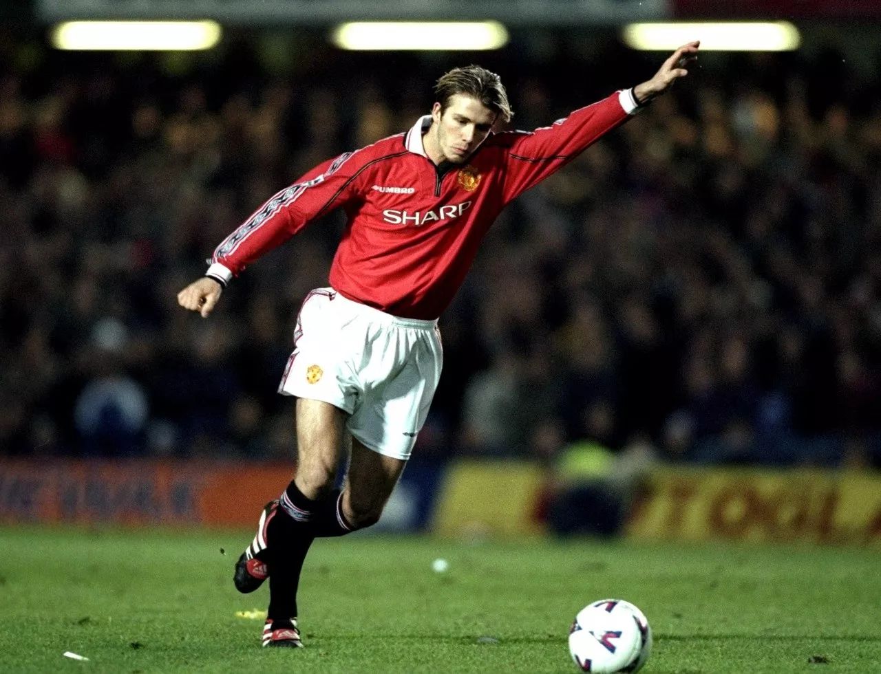 足球衫搭配什么好看,足球衫穿搭