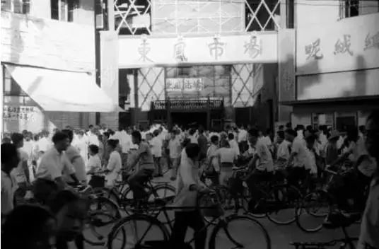 王府井漫步百年,追寻梦开始的地方