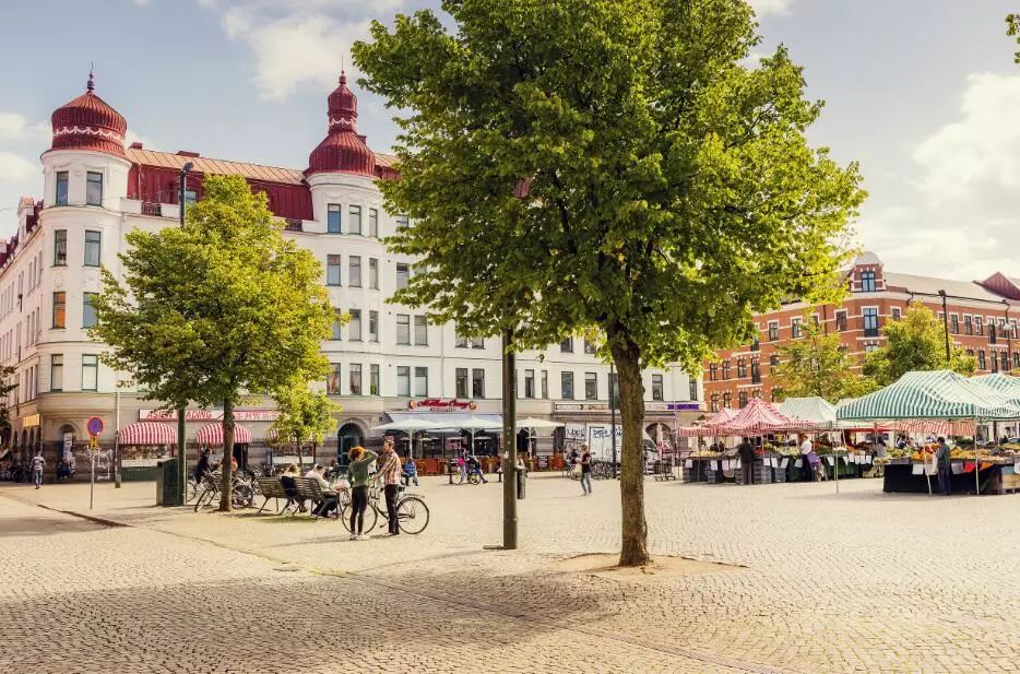 它是宜家和HM的故乡，景美福利高，简直就是梦想中的国度！