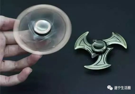 蓬溪一学生耍玩具枪“走火”手烧伤，店主承担一半医疗费